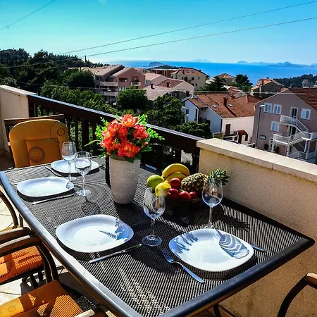 Penthouse With Panoramic View Apartment Cavtat
