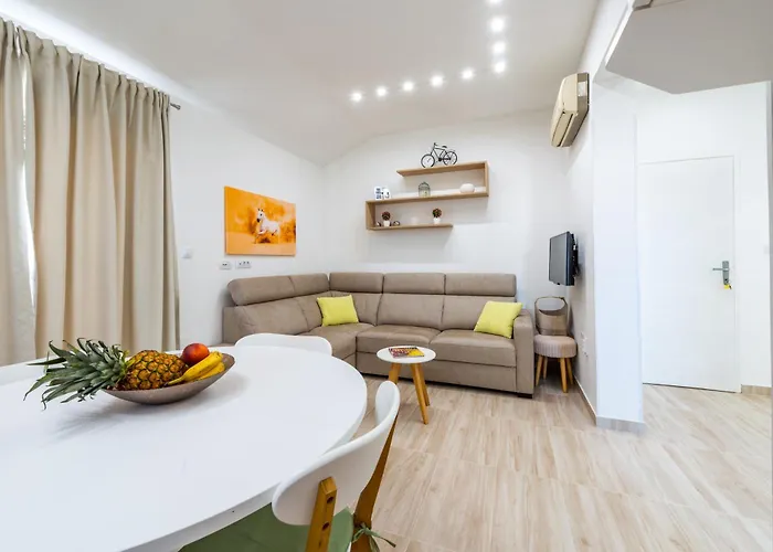 Penthouse With Panoramic View 察夫塔特