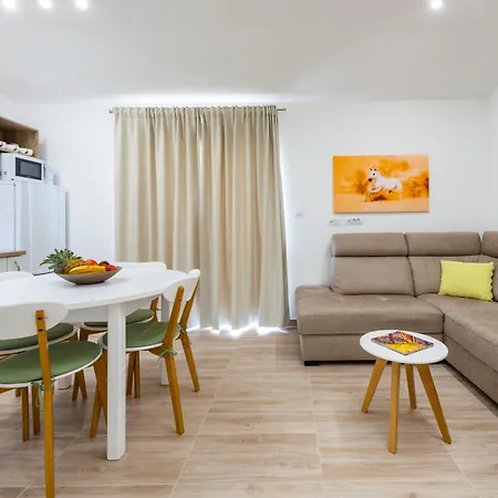 Penthouse With Panoramic View Appartamento *