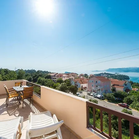 Penthouse With Panoramic View Cavtat